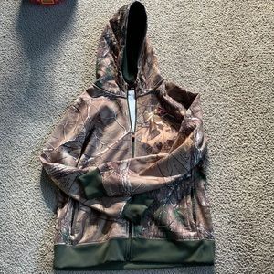 XL Under Armour Camo Zip up hoodie
